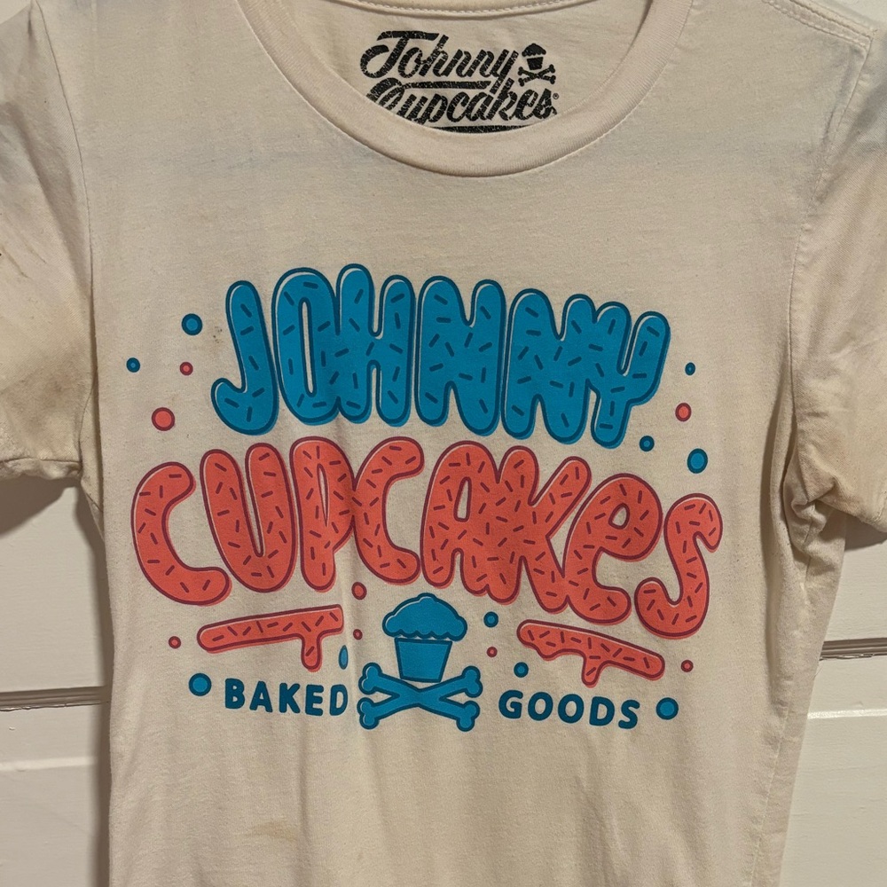 Johnny Cupcakes Baked Goods Tee Small